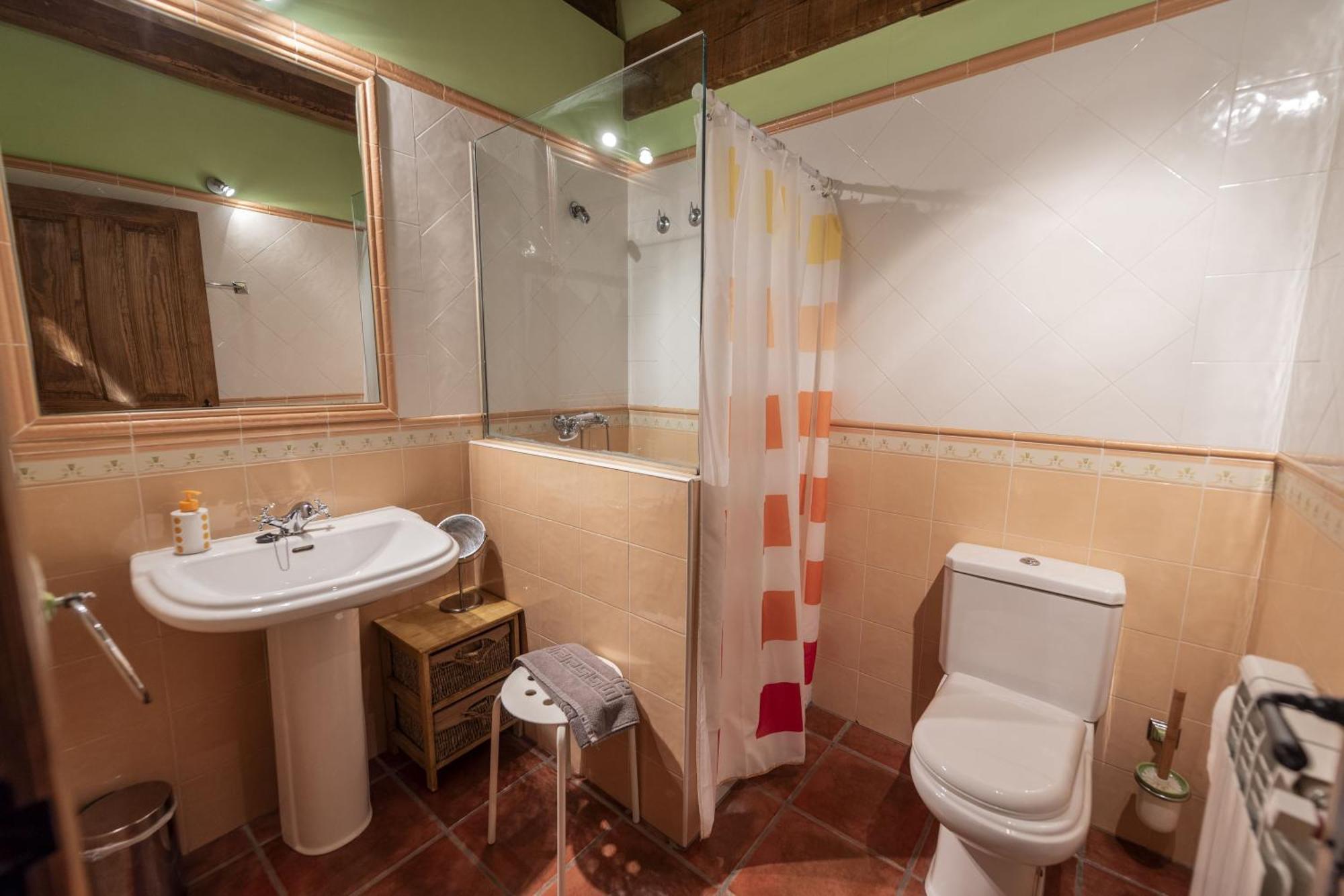 La Hacendera Entre Hoces - 20-28Pax-10 Hab Con Banos En Suite Maderuelo Exterior foto