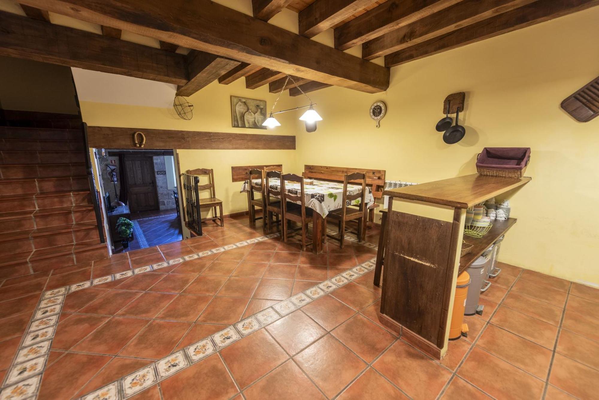 La Hacendera Entre Hoces - 20-28Pax-10 Hab Con Banos En Suite Maderuelo Exterior foto