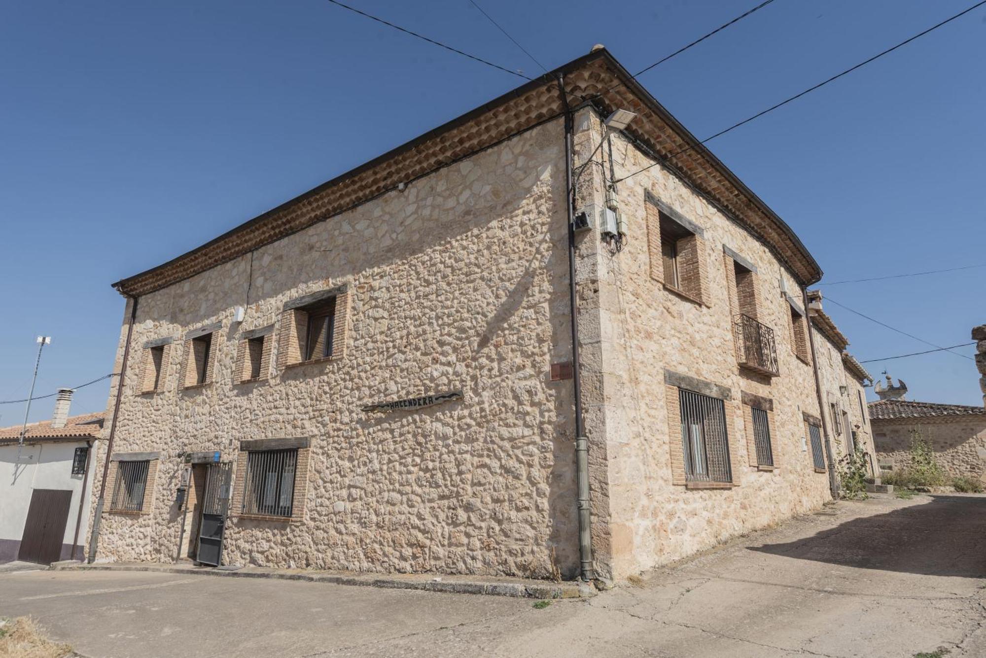La Hacendera Entre Hoces - 20-28Pax-10 Hab Con Banos En Suite Maderuelo Exterior foto